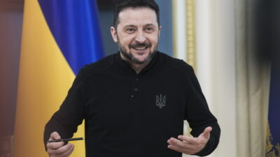 Ζελένσκι: Κατηγορεί τη Ρωσία για "πυρηνική τρομοκρατία"