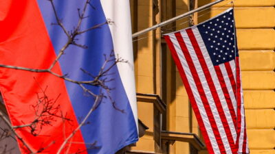 Σανίδα σωτηρίας το ρωσικό πετρέλαιο, Κώστας Κόλμερ