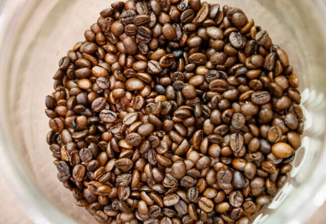 Οι απρόσμενα ευεργετικές ιδιότητες της καφεΐνης και του τσαγιού