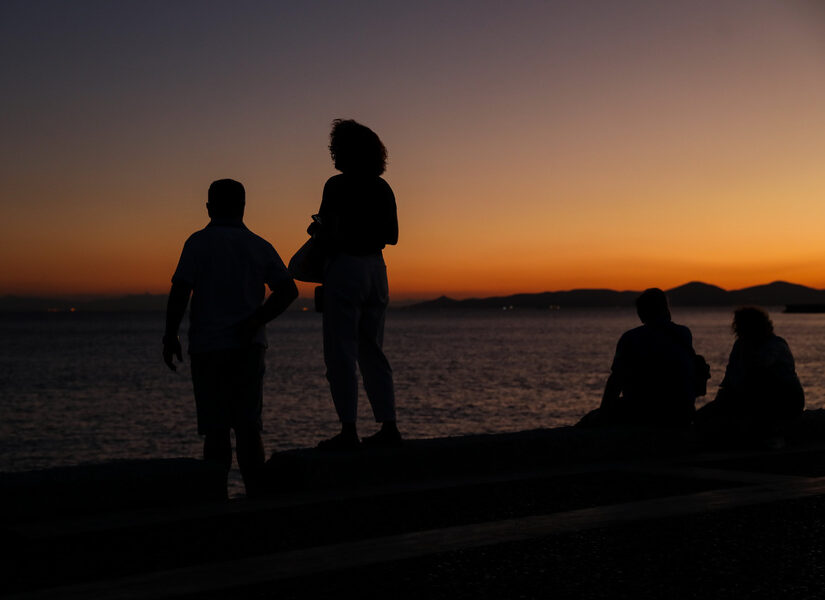 Η Αθηναϊκή Ριβιέρα έγινε τσιμεντούπολη! Δημήτρης Τζιώτης