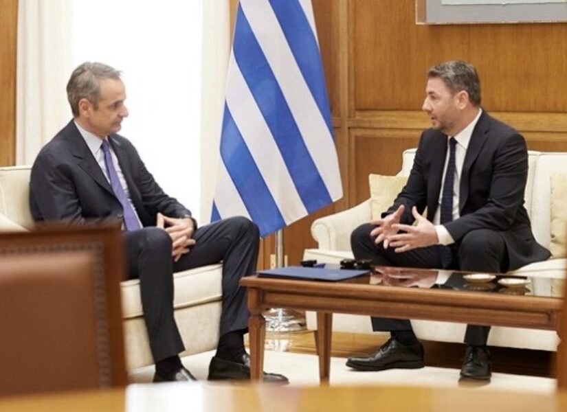 Γιατί το Μαξίμου πυροβολεί τώρα τον Ανδρουλάκη