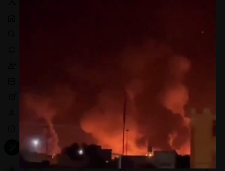 16 ιρανικά πλοία φέρονται να φλέγονται μετά από πλήγμα σε λιμάνι του Περσικού