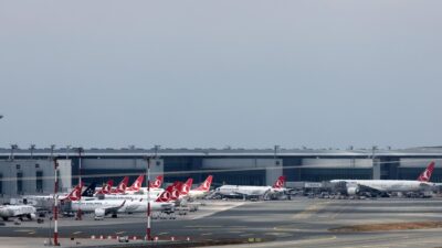 Πως ο πόλεμος αναδεικνύει το αεροδρόμιο της Κωνσταντινούπολης, Βάνα Στέλλου