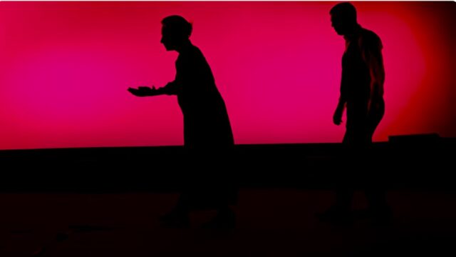 "Το αμάρτημα της μητρός μου": Μία παράσταση χωρίς αχρείαστους εκσυγχρονισμούς, Πόπη Αρωνιάδα