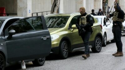 Ελεγχόμενη έκρηξη στο σακίδιο του Σουδανού που απειλούσε να αυτοανατιναχτεί στην ΓΑΔΑ