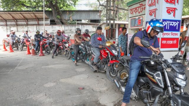 Τιμές πετρελαίου: Τώρα βλέπουμε μόνο την κορυφή του παγόβουνου... Σωτήρης Θεοδωρόπουλος