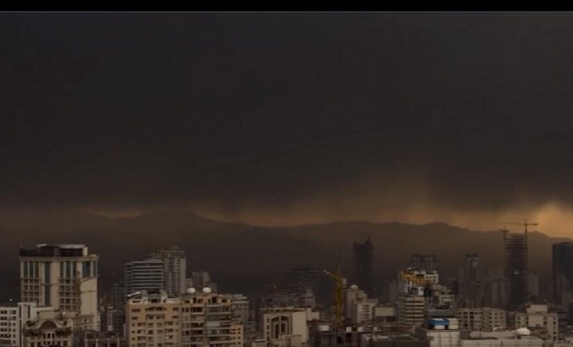 Με σκληρά αντίποινα προειδοποιεί το Ιράν για επιθέσεις σε υποδομές