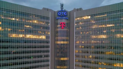 Η COSMOTE TELEKOM διευκολύνει την επικοινωνία των συνδρομητών της στη Μέση Ανατολή