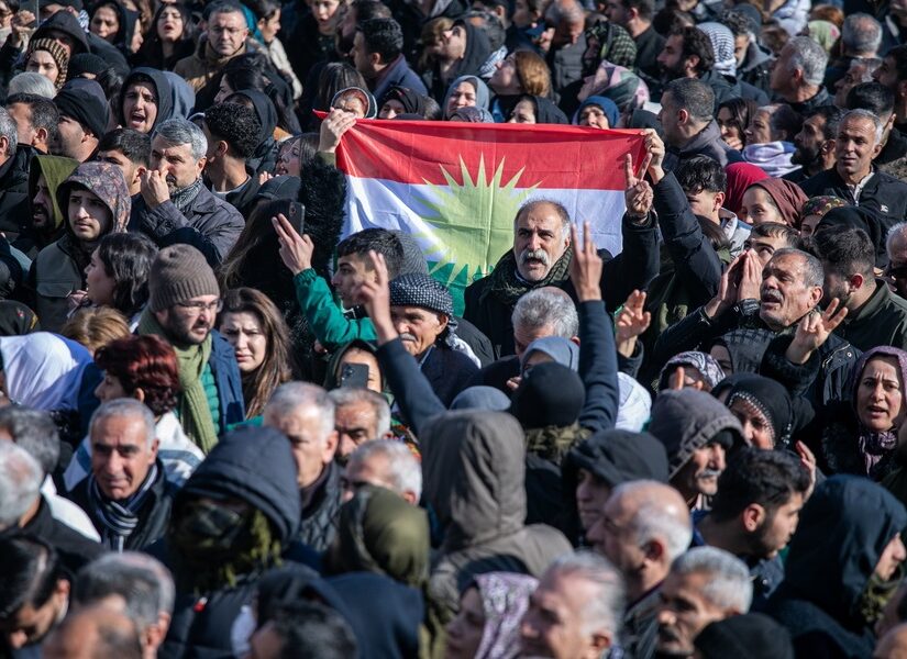 Τουρκικά ΜΜΕ: Επανέρχονται ανησυχίες για εμπλοκή Κούρδων στον πόλεμο