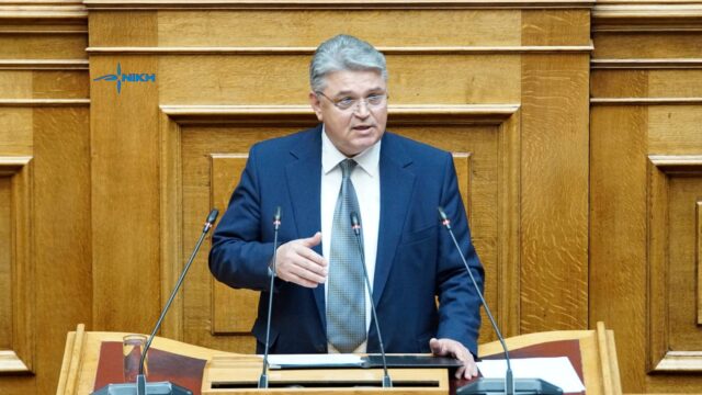 Νατσιός: Δικαιοσύνη για την εκπαιδευτικό – Παρέμβαση και για την πυρηνική ενέργεια