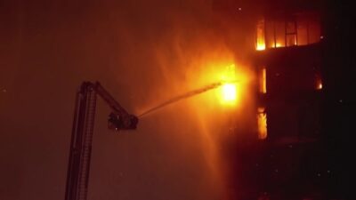 Ντουμπάι: Πλήγμα στο αμερικανικό προξενείο (video) – Παρέμβαση Τραμπ για το Ορμούζ – Ρήξη με Ισπανία