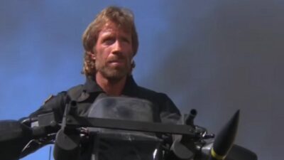 Πάει και ο Τσακ Νόρις και δεν πρόλαβε να ελευθερώσει το Ορμούζ!