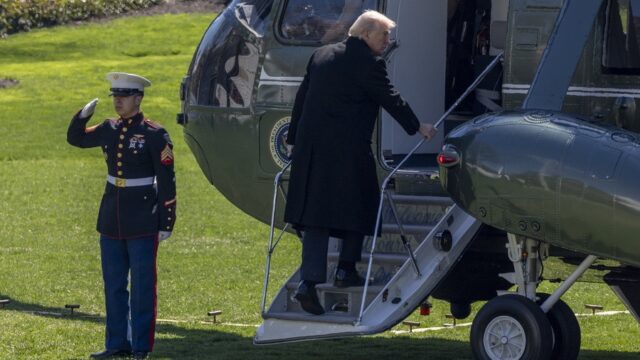 Γιατί ο πόλεμος γυρίζει μπούμερανγκ στον Τραμπ, Γιώργος Βενέτης