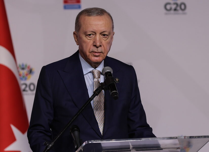 Ο ενοχλημένος Ταγίπ και ο… σιωπηρός Ντόναλντ, Κώστας Βενιζέλος