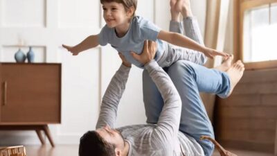 Η κρίσιμη σημασία της πατρικής συμπεριφοράς στην ανατροφή του παιδιού