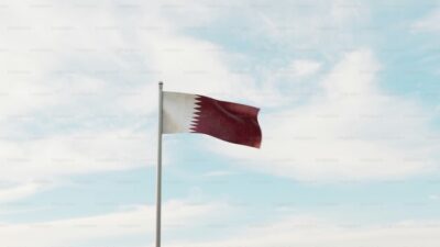 Η QatarEnergy σταματά την παραγωγή LNG μετά από επιθέσεις με drones σε βασικές εγκαταστάσεις