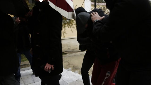 Ο Τολστόι και ο κυρ Βασίλης των Τεμπών, Μάνος Στεφανίδης