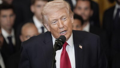 Τραμπ: Ένα πόλεμο σήμερα, πολλούς πολέμους αύριο!