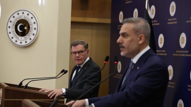 Γιατί η Τουρκία δεν εμπλέκεται στον πόλεμο κατά του Ιράν, Βάνα Στέλλου