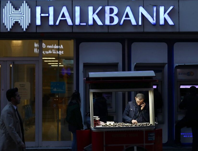 Ο Τραμπ γλίτωσε τον Ερντογάν από την Halkbank, αλλά παραμένουν οι κυρώσεις, Βάνα Στέλλου