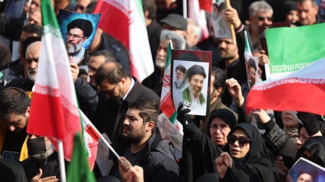 Γιατί οι μειονότητες στο Ιράν δεν έχουν εξεγερθεί, Βάνα Στέλλου