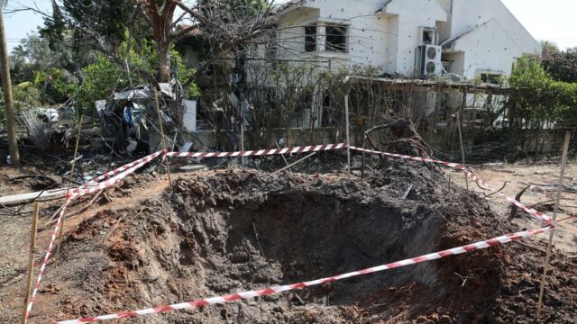 Δύσκολη η απεμπλοκή για τον Τραμπ – Τί επιδιώκουν Ισραήλ και Ιράν, Μάκης Ανδρονόπουλος
