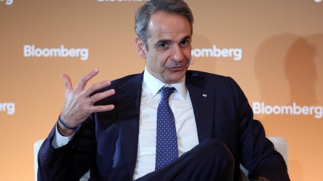 Αρπάζεται από τον πόλεμο για να ξεφύγει από τα σκάνδαλα ο Κυριάκος Μητσοτάκης, Σπύρος Γκουτζάνης