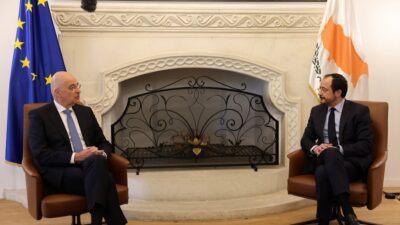 Βρετανικές βάσεις: Ο Χριστοδουλίδης πήρε το όπλο του και ο Ερχιουρμαν τα βουνά! Κώστας Βενιζέλος