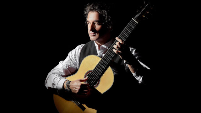 Ο διεθνώς βραβευμένος  Μιχάλης Σουρβίνος στο Athens International Guitar Festival