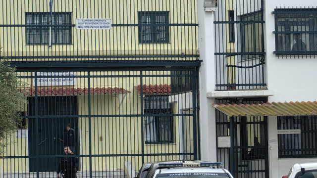 Τι συμβαίνει στις ελληνικές φυλακές, Λέανδρος Ρακιντζής