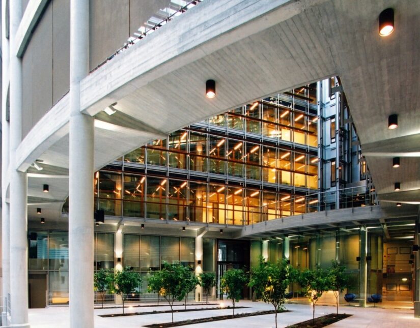 Όμιλος ΓΕΚ ΤΕΡΝΑ: Οικονομικά Αποτελέσματα 2025