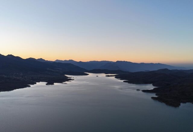 Ένα όνειρο στη Θεσσαλία: Η Λίμνη Πλαστήρα σε καλεί