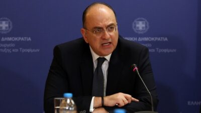 Και γαλάζια πυρά κατά Λαζαρίδη – Αντιπολίτευση: Μονόδρομος η αποπομπή του