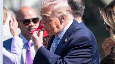 Ποιοι θέλουν να βγάλουν ανοϊκό τον Τραμπ για να τον καθαιρέσουν, Γιώργος Λυκοκάπης