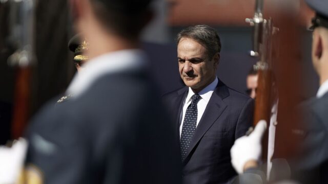 Ρουσφέτια βάφτισε τα σκάνδαλα ο Κυριάκος! Σπύρος Γκουτζάνης