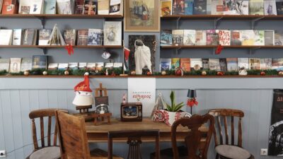 "Έν παραβολαίς αινιγμάτων": Η υπαινικτική ποίηση του Αλ. Φλωράκη, Πόπη Αρωνιάδα