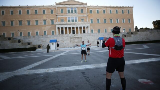 Τα καμώματα ενός φευγάτου – Ασυμβίβαστο και ρουσφέτια, Θεόδωρος Στάθης