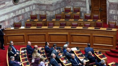 Συνταγματική αναθεώρηση: Όταν ακούς πολλά κεράσια κράτα μικρό καλάθι! Λέανδρος Ρακιντζής