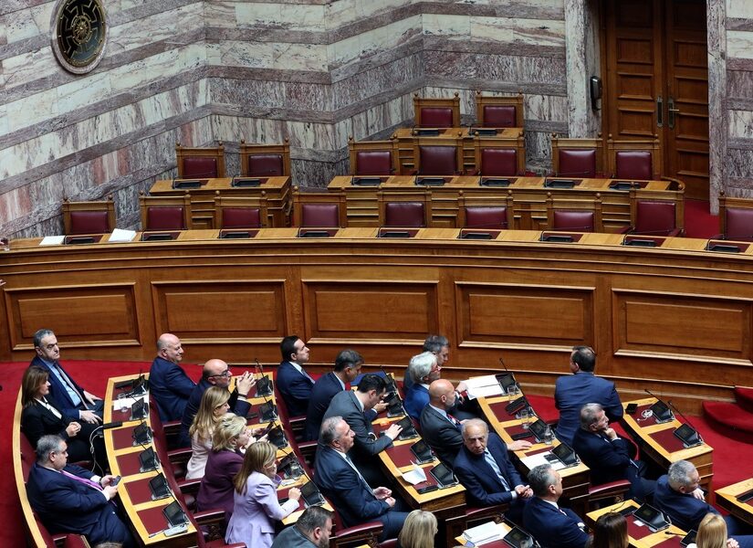 Συνταγματική αναθεώρηση: Όταν ακούς πολλά κεράσια κράτα μικρό καλάθι! Λέανδρος Ρακιντζής