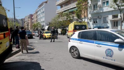 4 τραυματίες στον ΕΦΚΑ και στο Ειρηνοδικείο από το δολοφονικό αμόκ του 89χρονου – Αναζητείται ο δράστης