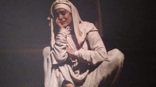 Η γυναίκα που γεννήθηκε για να πενθεί... Μάνος Στεφανίδης