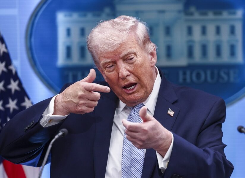 Η απειλή καθαίρεσης και ο φόβος για φέρετρα... Δημήτρης Χρήστου