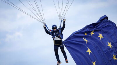 Ευρώπη και Κόσμος: Μη παράλληλοι βίοι