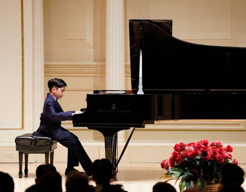 Εντυπωσίασε το κοινό της Κρήτης ο 10χρονος πιανίστας Εμμανουήλ Κουτσάκης μέλος της ΣΟΝΕ