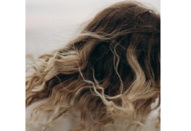 Μάσκες μαλλιών: η αυξανόμενη δημοτικότητα της οικολογικής ομορφιάς και η σημασία των φυσικών συστατικών στη σύγχρονη κοσμετολογία