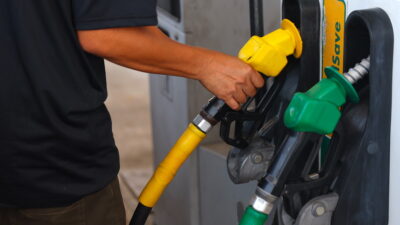 Καλόμαθαν οι κερδοσκόποι με τον πόλεμο... Κώστας Κόλμερ