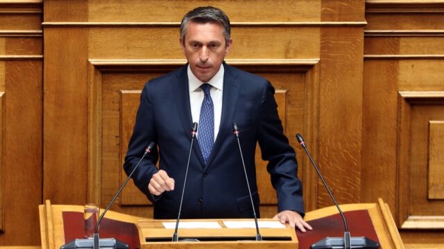 Κυριάκο SOS! – Ακόμα και ο Μαντάς σου την είπε... Κόμπρα