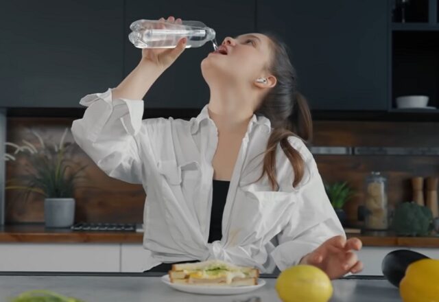 Πόσο τα ροφήματα χωρίς θερμίδες περιορίζουν την πείνα;