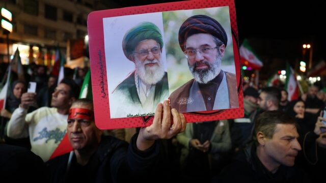 Πώς το σιιτικό αφήγημα της θυσίας ενισχύει την συνοχή του Ιράν, Κώστας Γρίβας