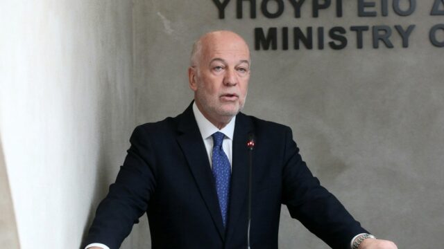 Σπάει ρεκόρ... γενιτσαρισμού ο Φλωρίδης! Κόμπρα